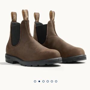 Blundstone Women’s Classic Chelsea Boots Size 9